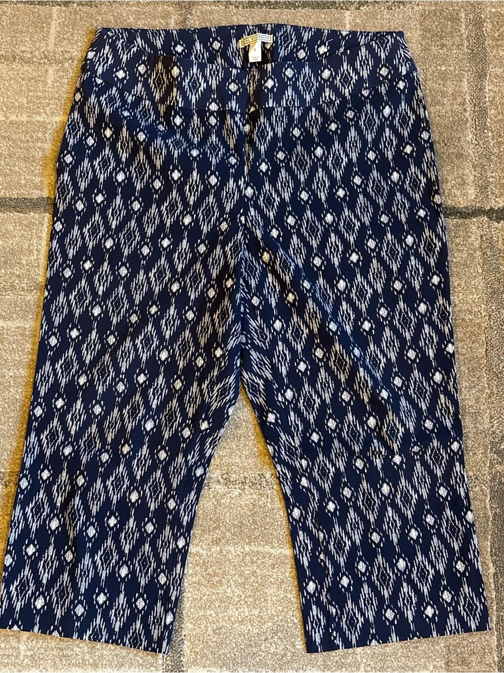 Dana Buchman Navy and White Geometric Capri Pants Summer Size L Like New